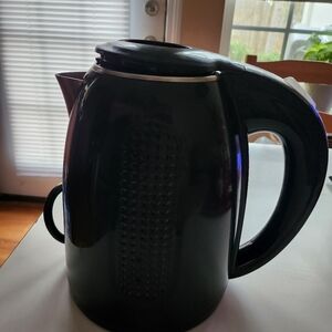 Elegant Black Electric Kettle